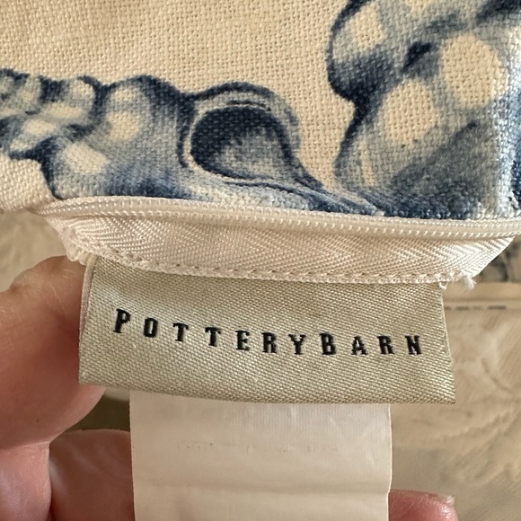 Pottery Barn Linen Blend Seashell Pillow Cover with Pillow - Picture 5 of 7
